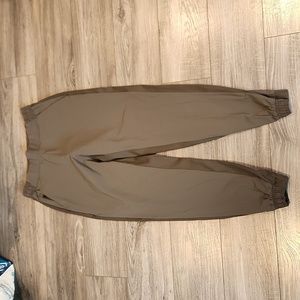 EUC Athleta Texture Brooklyn Jogger Women's sz 4